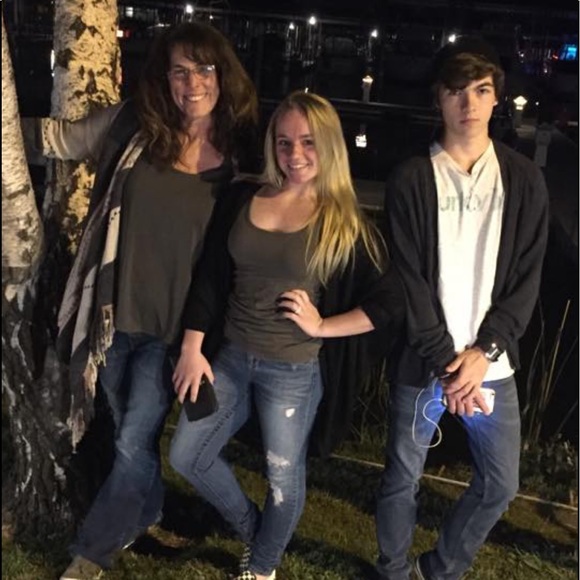 Meet your Posher, Deana - Picture 3 of 16